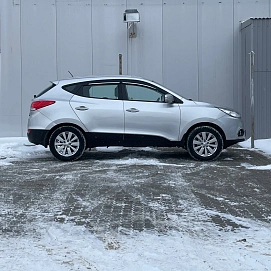 Hyundai ix35, 2011г, передний привод, автомат