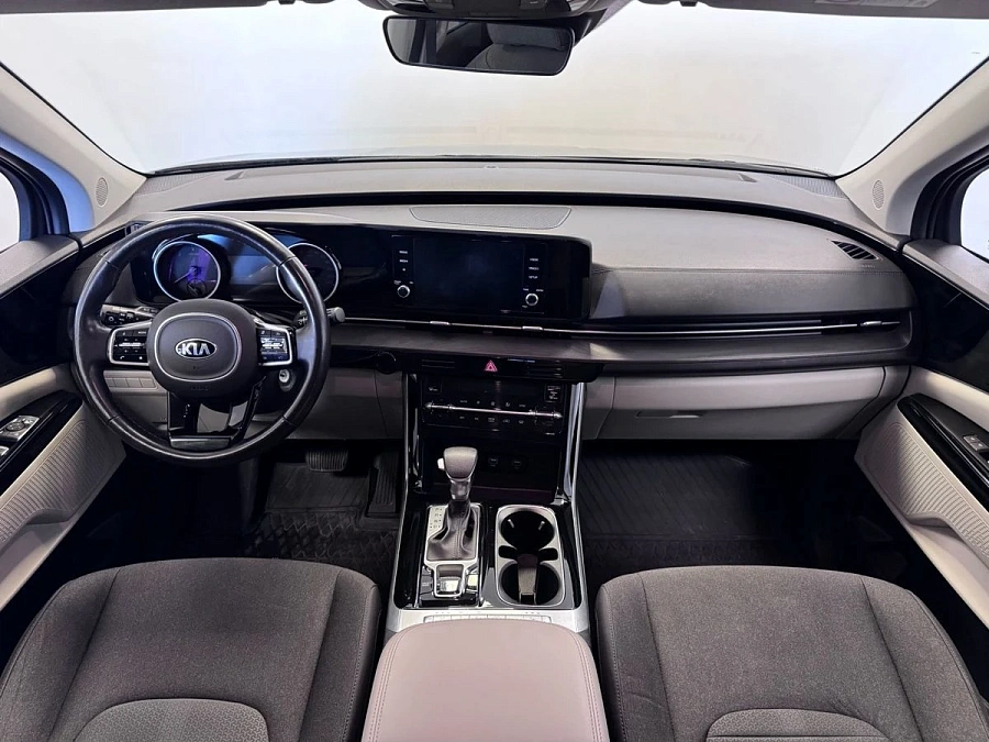 Kia Carnival, 2021г., передний привод, автомат