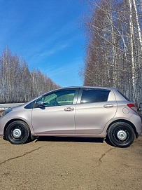 Toyota Vitz, 2012г, передний привод, вариатор
