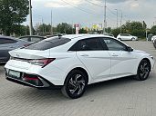 Hyundai Elantra, 2023г., передний привод, автомат