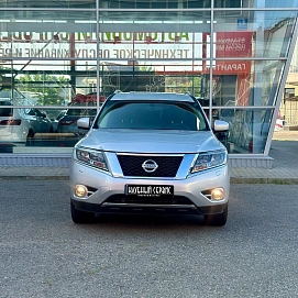 Nissan Pathfinder, 2014г, передний привод, автомат