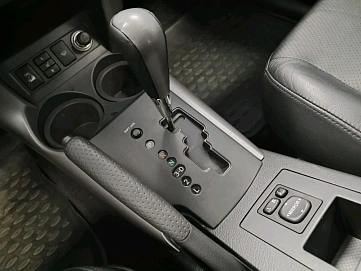 Toyota RAV4, 2008г, передний привод, автомат