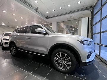 Geely Atlas Pro, 2023г, передний привод, автомат