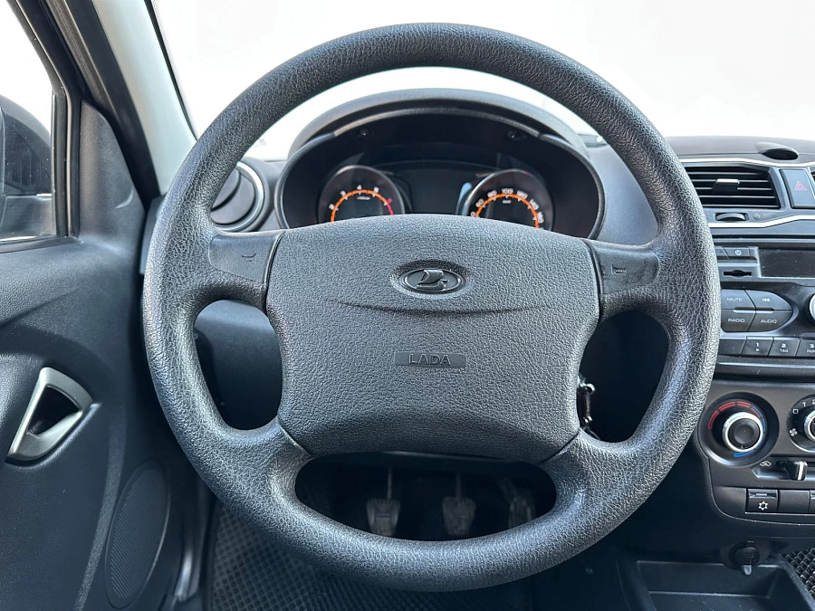 Lada (ВАЗ) Granta, 2023г., передний привод, механика