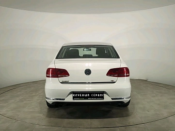 Volkswagen Passat, 2012г, передний привод, робот