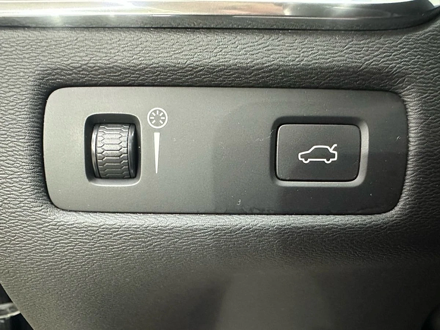 Volvo XC60, 2019г., полный привод, автомат