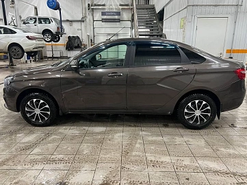 Lada (ВАЗ) Vesta, 2018г, передний привод, механика