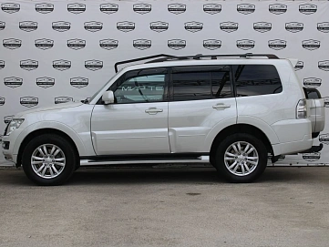Mitsubishi Pajero, 2015г, полный привод, автомат