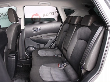 Nissan Qashqai, 2013г., передний привод, вариатор