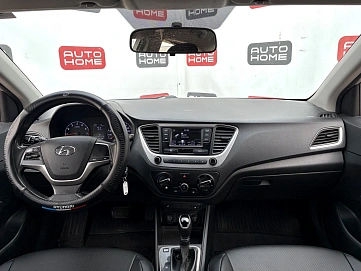 Hyundai Solaris, 2018г., передний привод, автомат