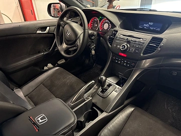 Honda Accord, 2011г, передний привод, автомат