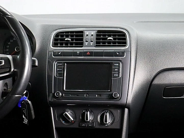Volkswagen Polo, 2018г, передний привод, механика