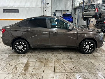 Lada (ВАЗ) Vesta, 2018г, передний привод, механика