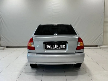 Hyundai Accent, 2006г, передний привод, механика