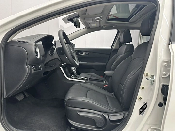 Kia K3, 2022г, передний привод, вариатор