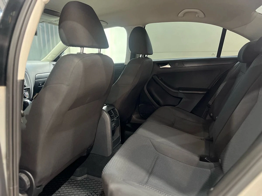 Volkswagen Jetta, 2014г., передний привод, автомат