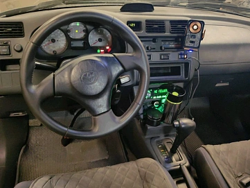 Toyota RAV4, 1998г, полный привод, автомат