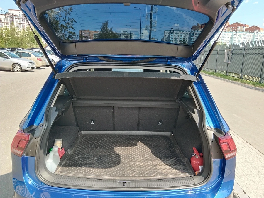Volkswagen Tiguan, 2021г., передний привод, робот
