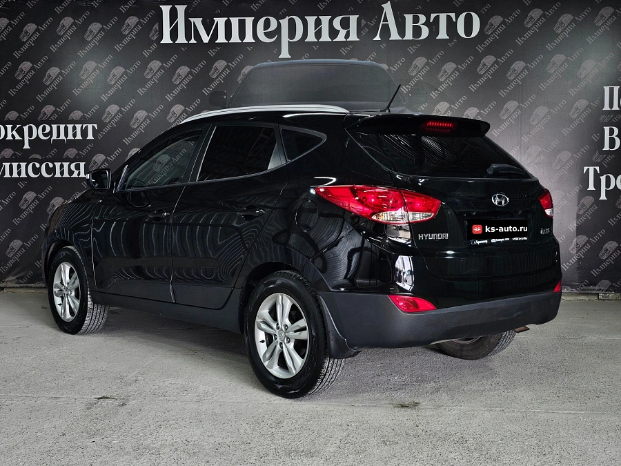 Hyundai ix35, 2012г., передний привод, автомат