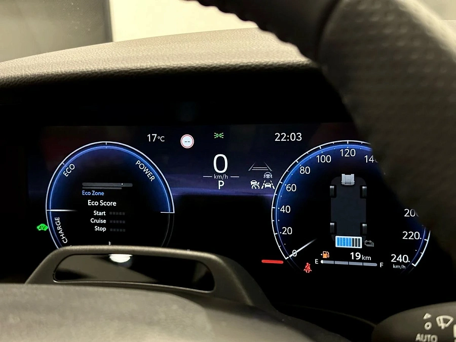 Toyota Camry, 2025г., передний привод, вариатор