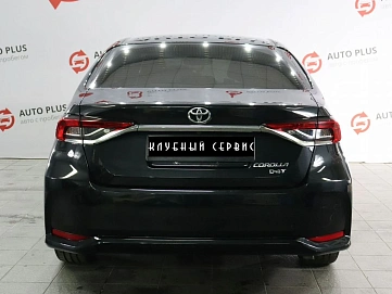 Toyota Corolla, 2022г, передний привод, вариатор