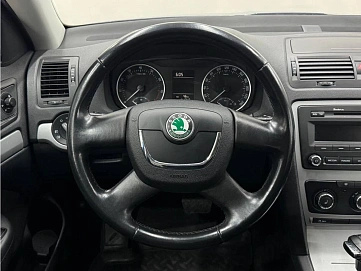 Skoda Octavia, 2011г, передний привод, робот