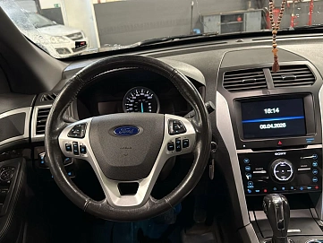 Ford Explorer, 2014г, полный привод, автомат