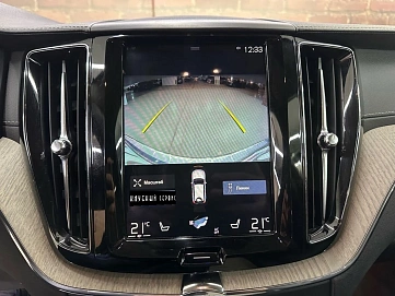 Volvo XC60, 2019г, полный привод, автомат