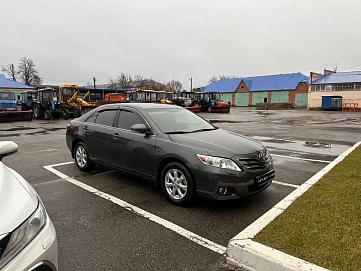 Toyota Camry, 2009г, передний привод, автомат