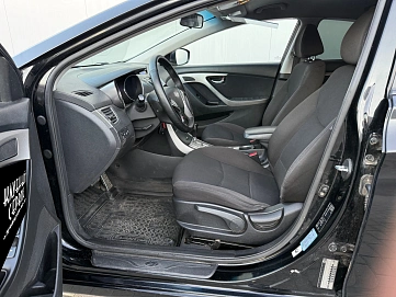 Hyundai Elantra, 2013г, передний привод, автомат