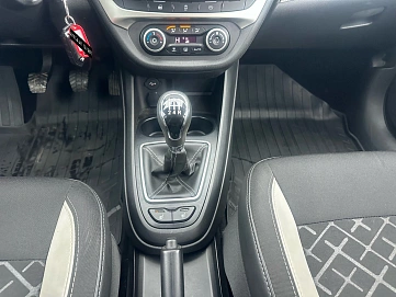 Lada (ВАЗ) , 2020г., передний привод, механика