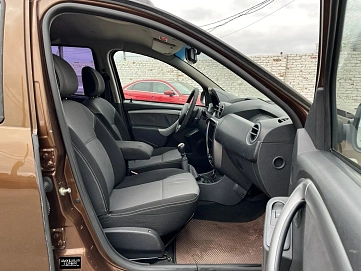 Renault Duster, 2013г, полный привод, механика