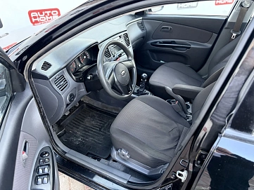 Kia Rio, 2010г., передний привод, механика
