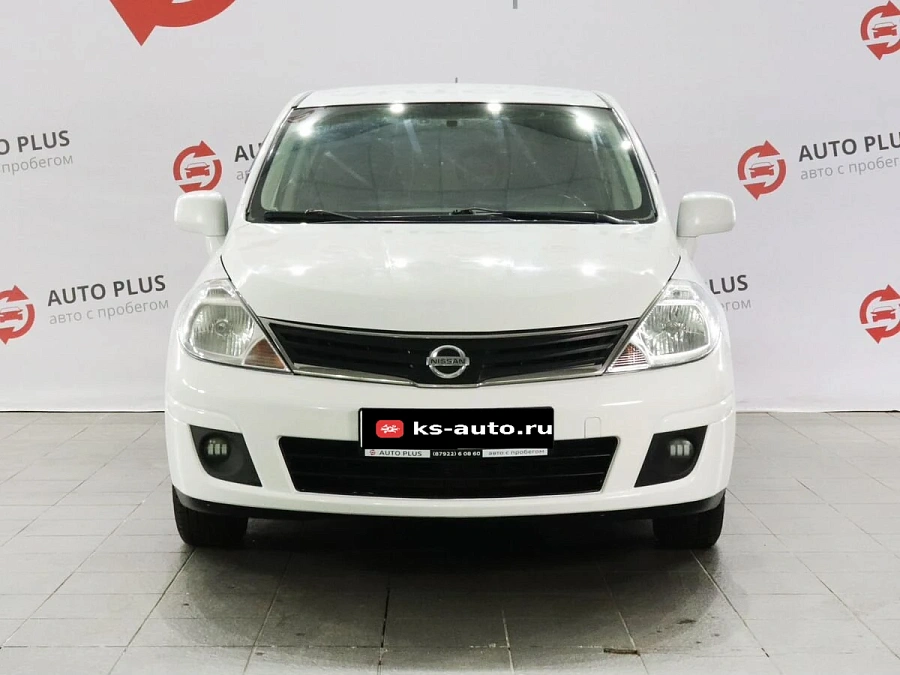 Nissan Tiida, 2013г., передний привод, механика