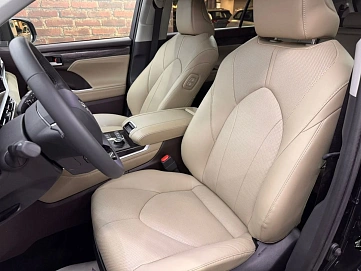 Toyota Highlander, 2025г, полный привод, автомат