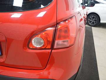 Nissan Qashqai, 2008г, передний привод, механика