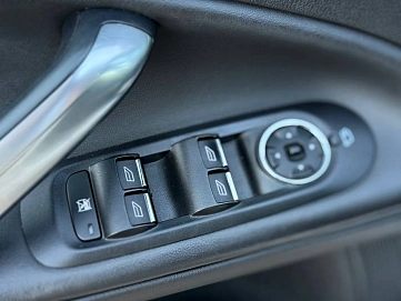 Ford Mondeo, 2011г, передний привод, робот