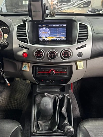 Mitsubishi L200, 2012г, полный привод, механика