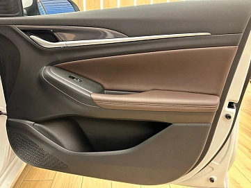 Changan Eado Plus, 2023г, передний привод, робот