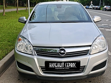 Opel Astra, 2014г, передний привод, механика
