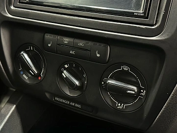 Volkswagen Jetta, 2014г, передний привод, механика