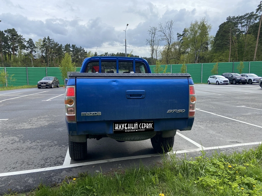 Mazda BT-50, 2008г., полный привод, механика