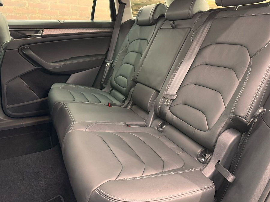 Skoda Kodiaq, 2024г., полный привод, робот