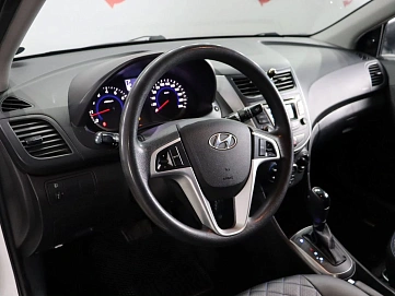 Hyundai Solaris, 2016г, передний привод, автомат