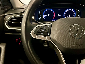 Volkswagen Polo, 2021г, передний привод, автомат