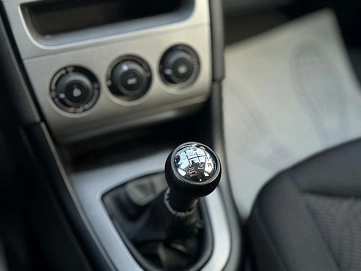 Peugeot 308, 2010г, передний привод, механика