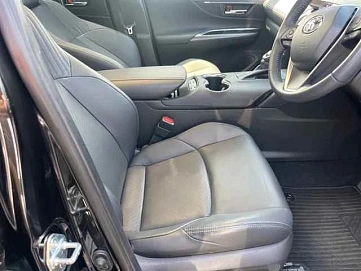 Toyota Harrier, 2022г, передний привод, вариатор