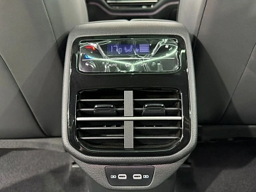 Volkswagen , 2024г., передний привод, робот