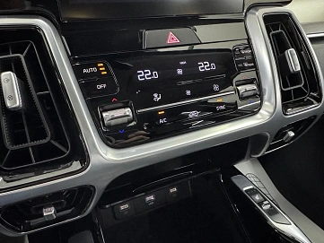 Kia Sorento, 2023г, полный привод, робот
