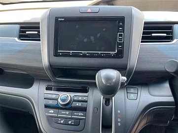 Honda Freed, 2019г, передний привод, вариатор